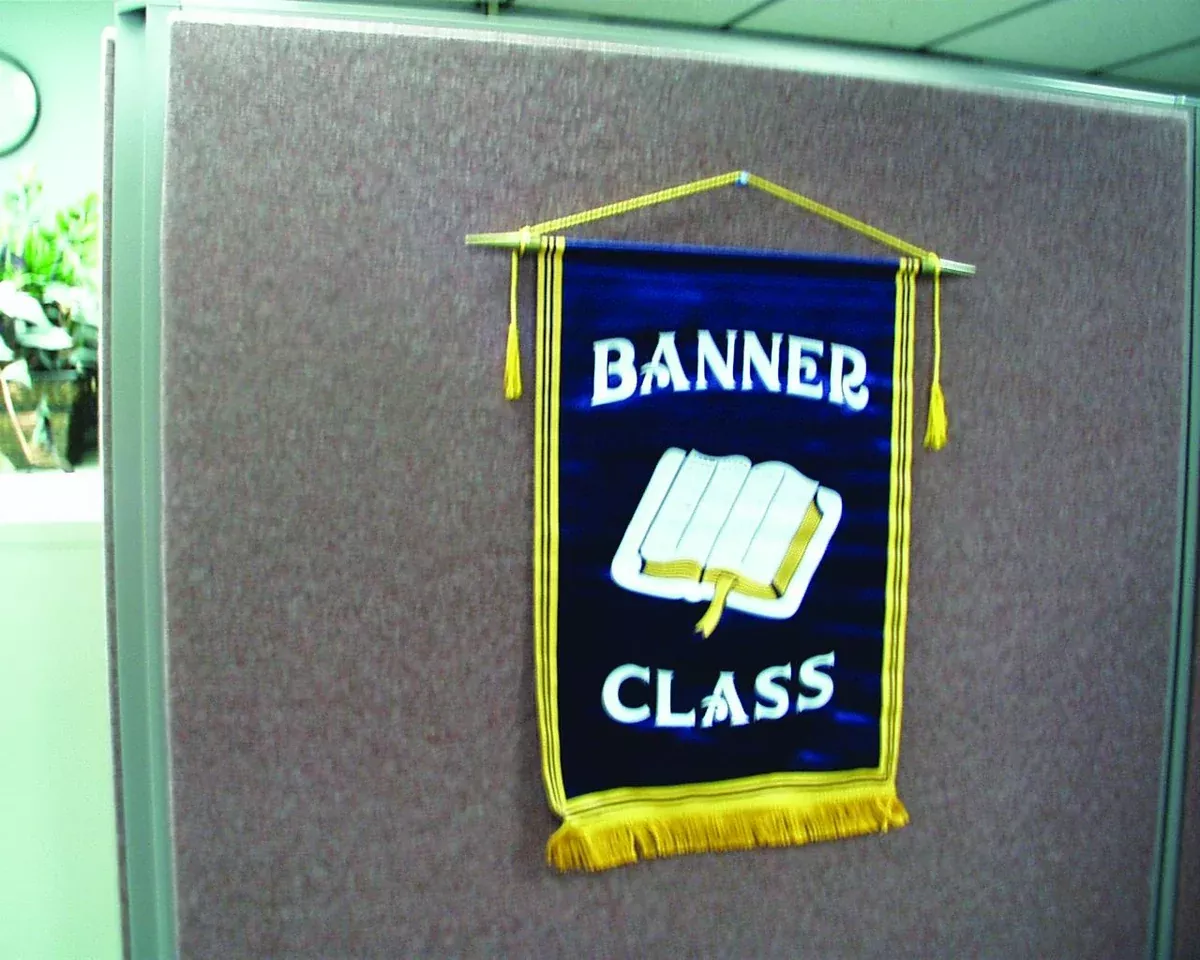Banner: Class Banner: (3'x 2')